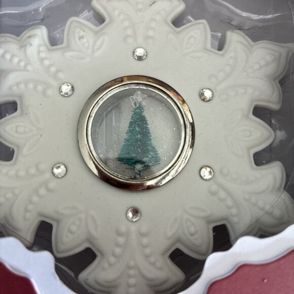 NIB 2015 Hallmark Keepsake Ornament Season of Wonder - Picture 11 of 12